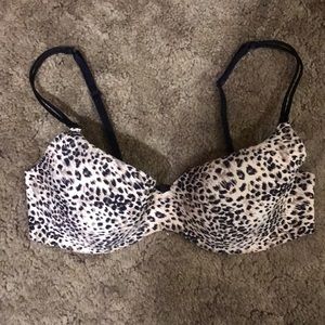 WACOAL cheetah print bra 36C